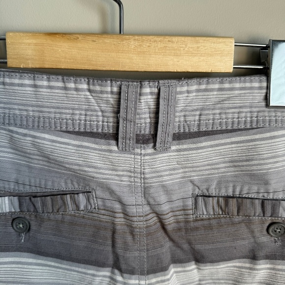 Burnside Men's 38 Chino Walking Shorts Gray Preppy Skater Beach Outdoor Campus - Picture 7 of 15